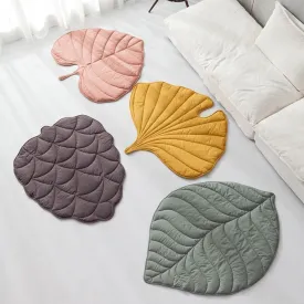 Leaf Shaped Dog Blanket