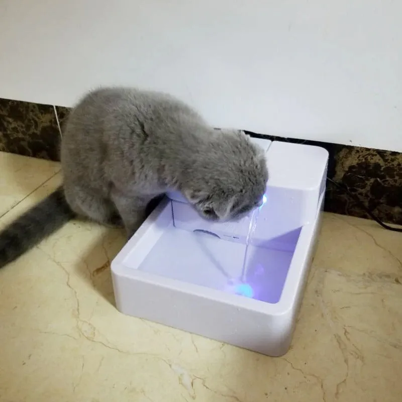 Max Cat Fountain Cat Water Purifier 1.8L LED Automatic